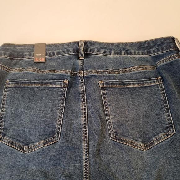 Torrid Trio Boot High-Rise Jean In El Nino Size 16-20 Short NEW! - Picture 17 of 17